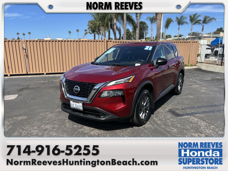 Used 2021 Nissan Rogue SImage 1