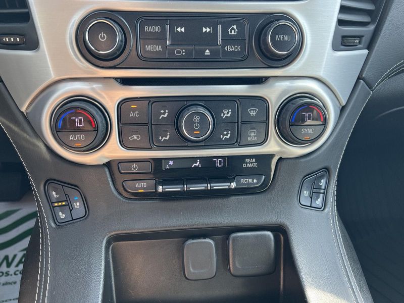 2020 Gmc Yukon SLT photo 31