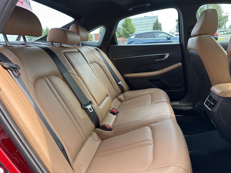 2023 Hyundai Sonata LimitedImage 19