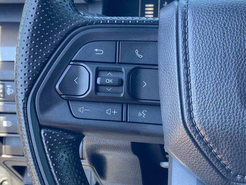 Used 2025 Toyota Tacoma SR5Image 27