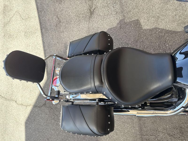 New 2026 Kawasaki VULCAN 900 CLASSIC LT Image 18