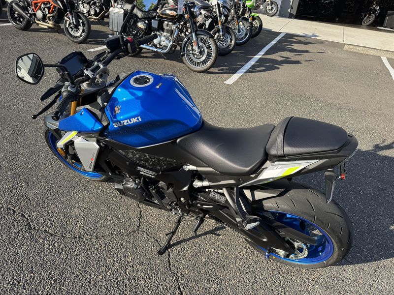 2023 Suzuki GSX - S - 1000 - METALLIC MITRON BLUE