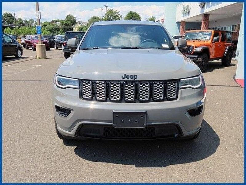 2022 Jeep Grand Cherokee WK Laredo XImage 3
