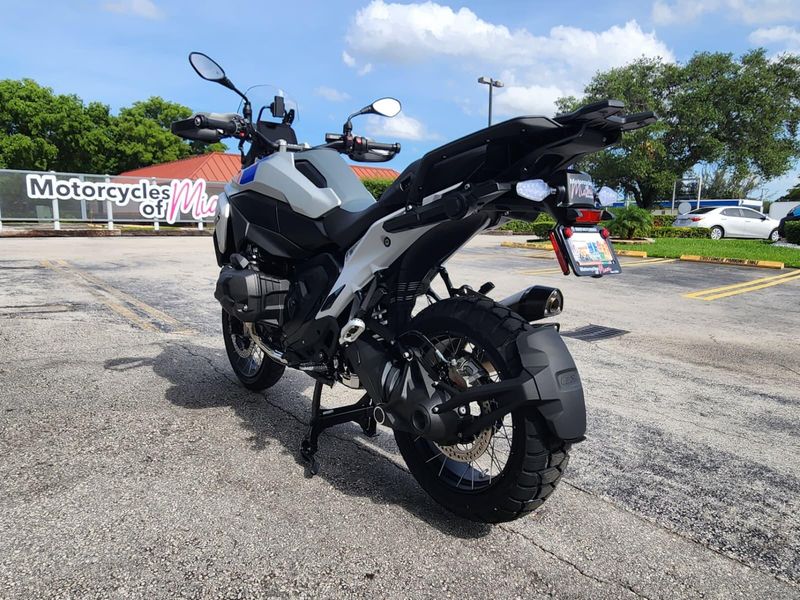 2026 BMW R 1300 GSImage 7
