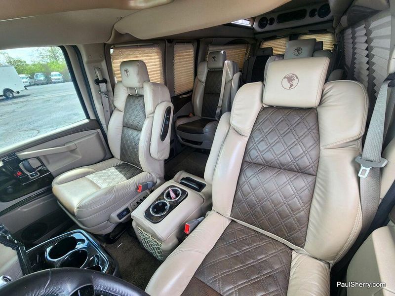 2023 Chevrolet Express Image 3