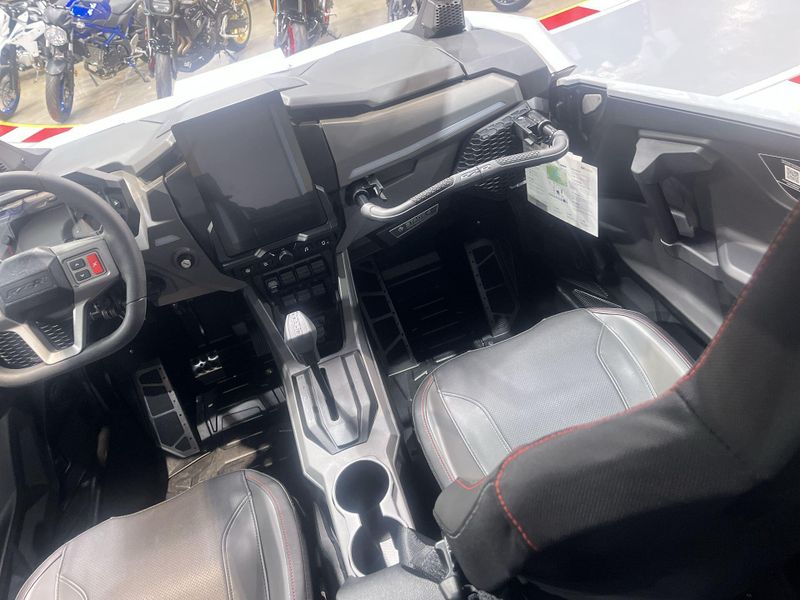 New 2026 Polaris RZR PRO R 4 ULTIMATE Image 11