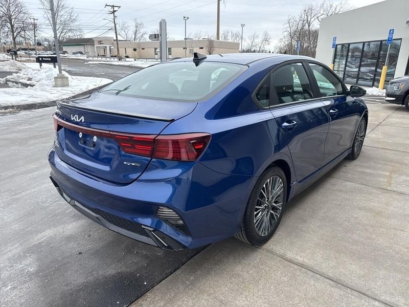 2024 Kia Forte GT-LineImage 4