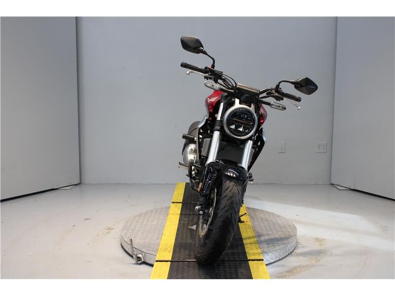 2019 Honda CB300R in a RED exterior color. New England Powersports 978 338-8990 pixelmotiondemo.com 