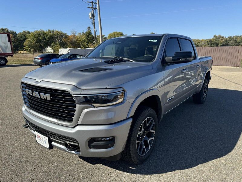 2025 RAM 1500 Laramie Crew Cab 4x4 5