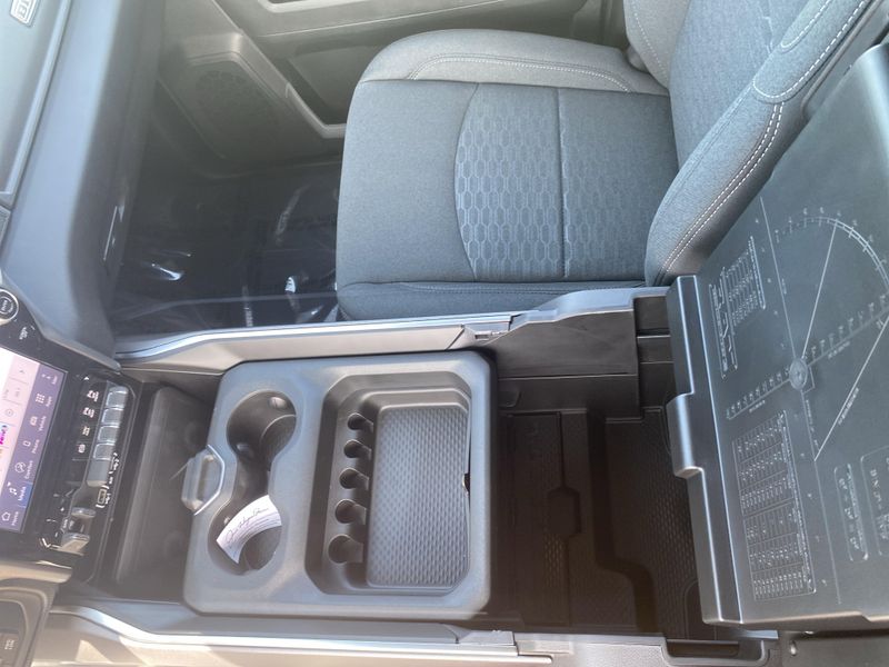 2025 Ram 2500 Big Horn photo 15