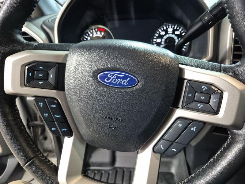 2019 Ford F-150 LariatImage 27