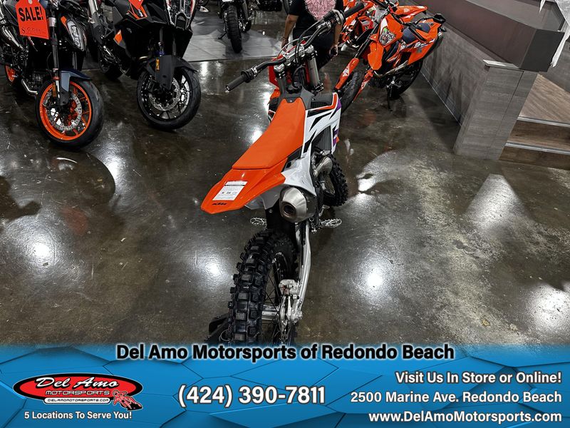 2024 KTM 350 SX-F  in a ORANGE exterior color. Del Amo Motorsports of Redondo Beach (424) 304-1660 delamomotorsports.com 