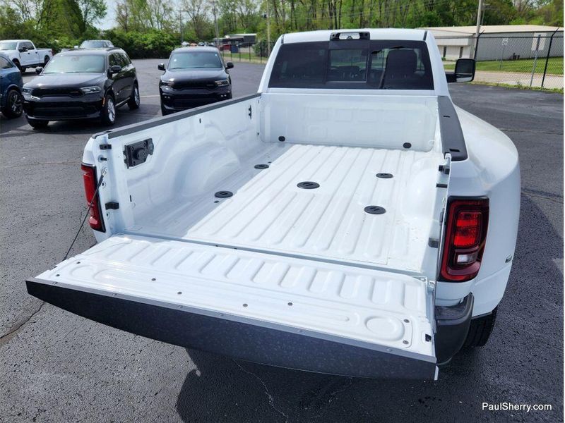 New 2026 RAM 3500 Tradesman Crew Cab 4x4 8' Box