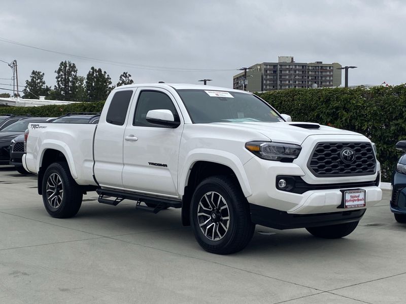 Used 2022 Toyota Tacoma TRD SportImage 2