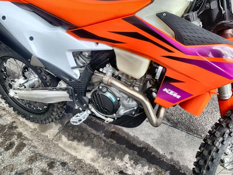 New 2024 KTM 500 XW-F Image 17