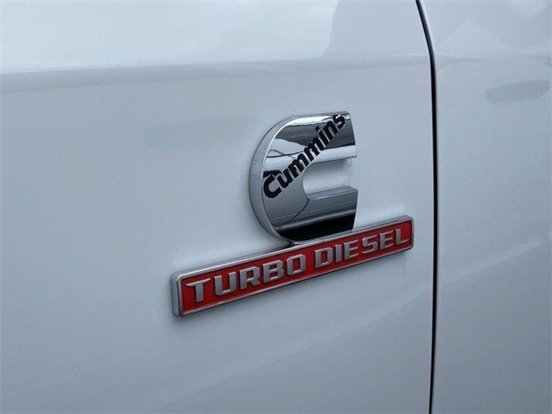2023 RAM 1500 Big Horn Crew Cab 4x4 5