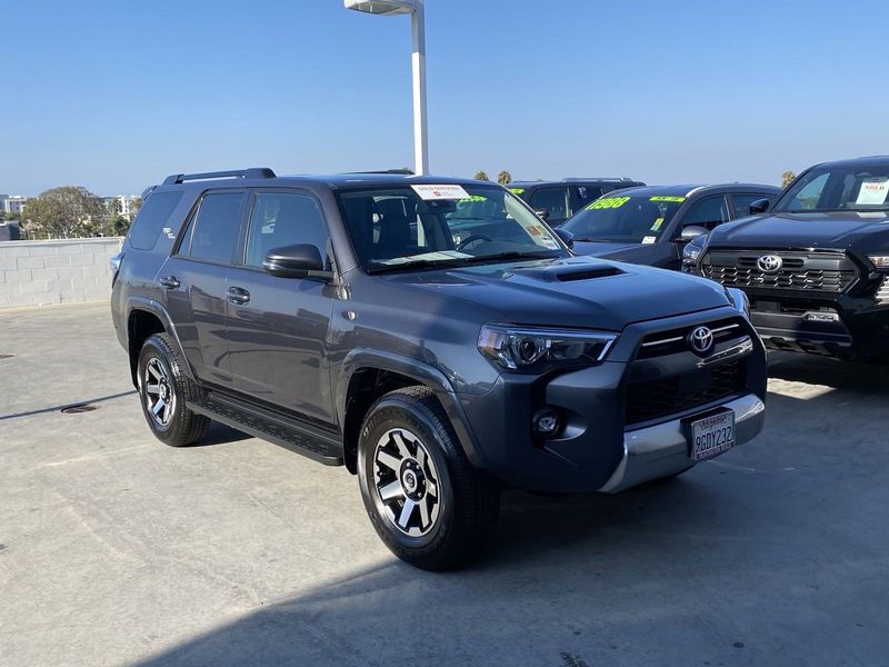 2023 Toyota 4Runner TRD Off-Road PremiumImage 2