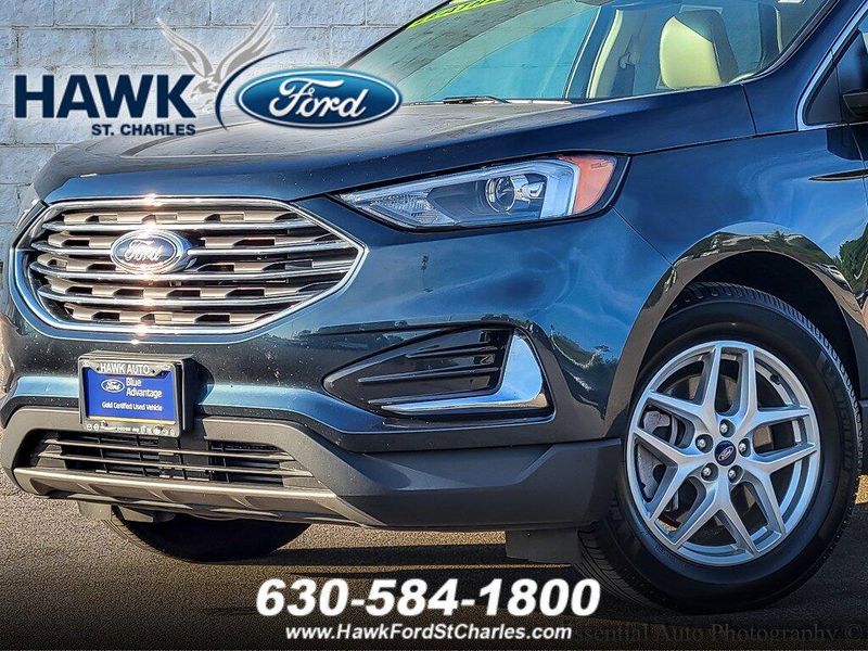 2022 Ford Edge SEL photo 2