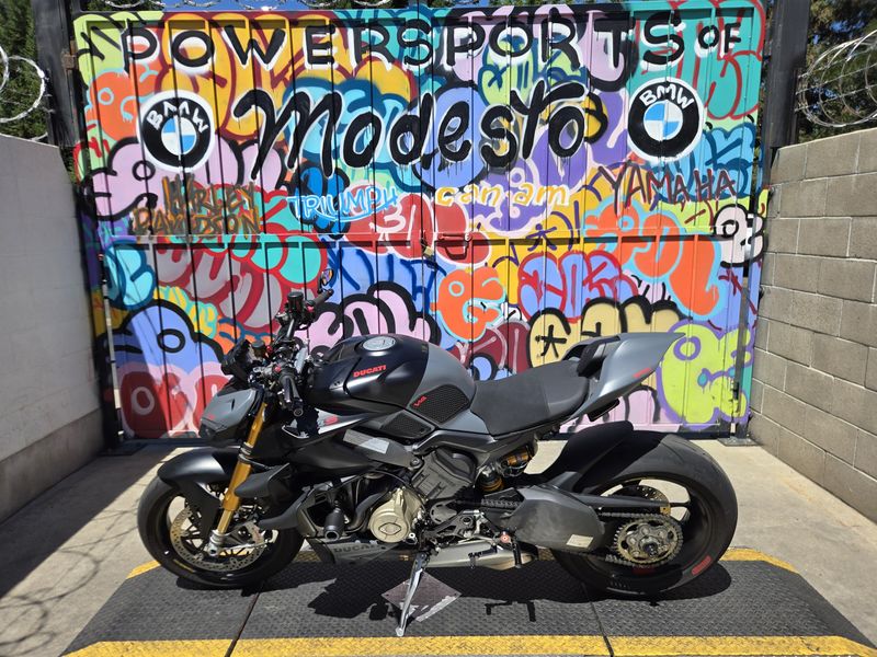 Used 2024 Ducati STREETFIGHTER V4 Image 1