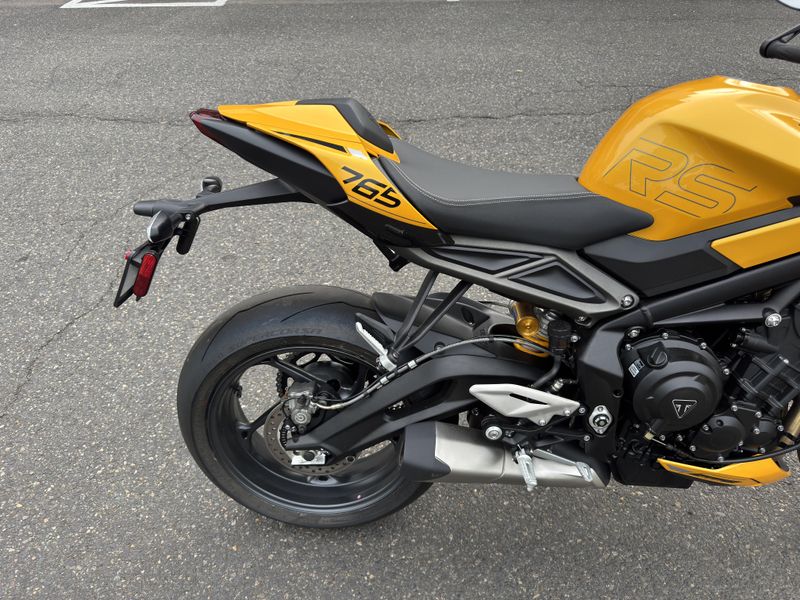 2025 Triumph Street Triple 765 RS - COSMIC YELLOW 