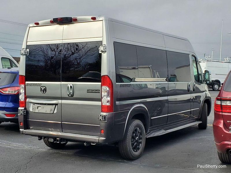 2024 RAM Promaster 2500 Slt+ Window Van High Roof 159