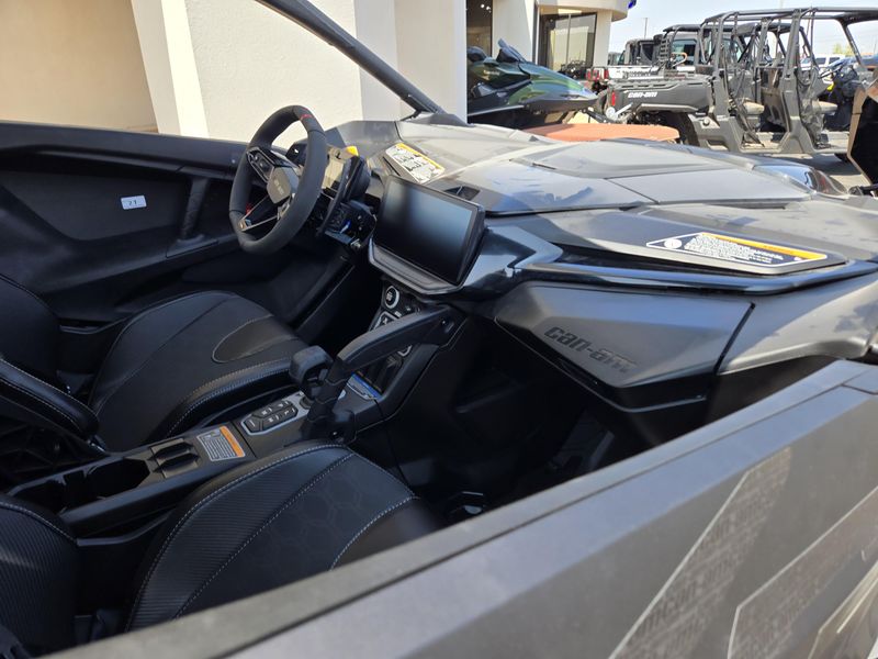 2025 Can-Am MAVERICK R X RS WITH SMARTSHOX 999T DCT TRIPLE BLACK Image 11
