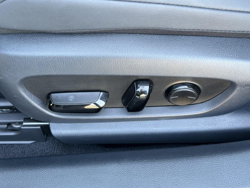 Used 2024 Lexus ES 350Image 22
