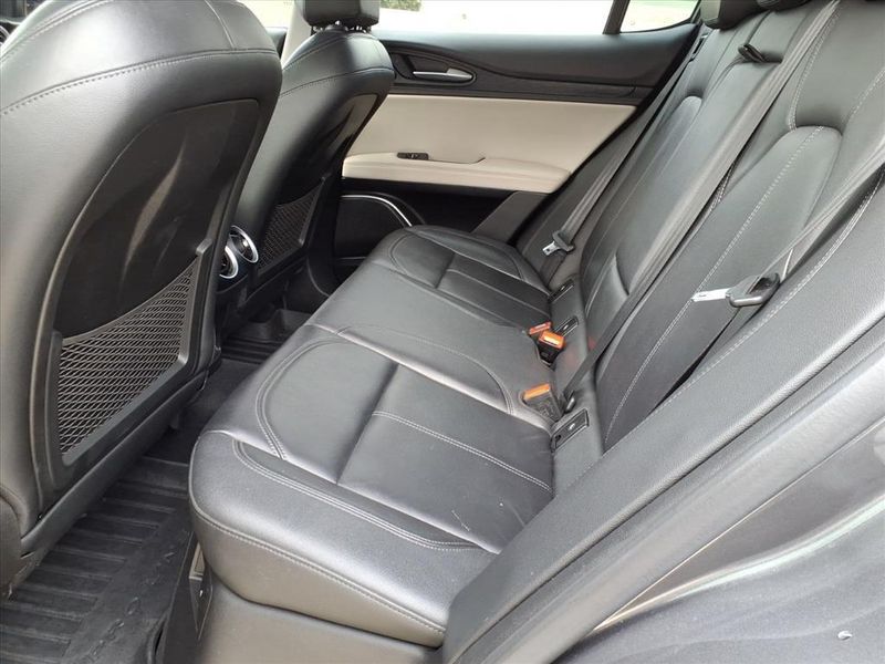 Used 2020 Alfa Romeo Stelvio Image 14