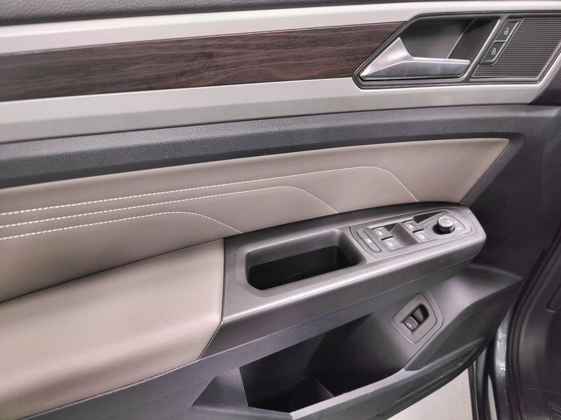 Used 2023 Volkswagen Atlas SE AWD w/Technology & SunroofImage 20