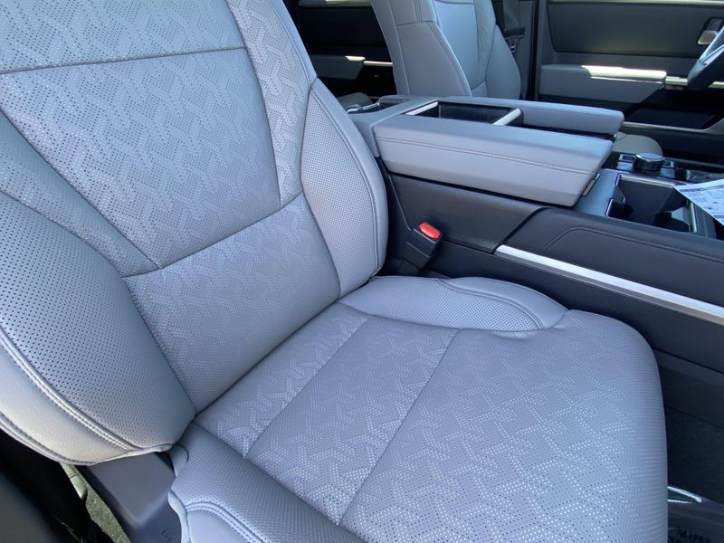 2025 Toyota Tundra LimitedImage 11