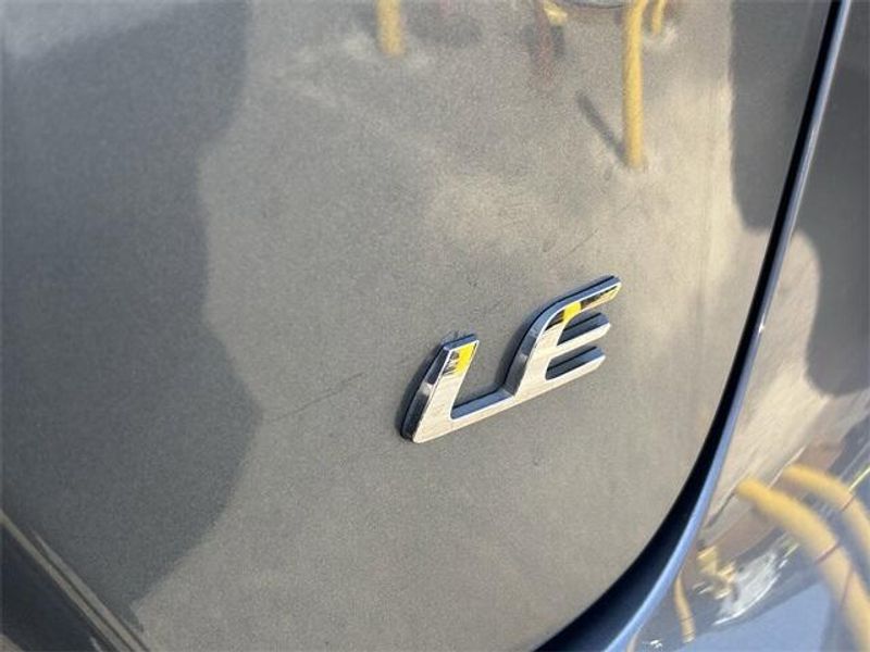 2022 Toyota Corolla LEImage 4