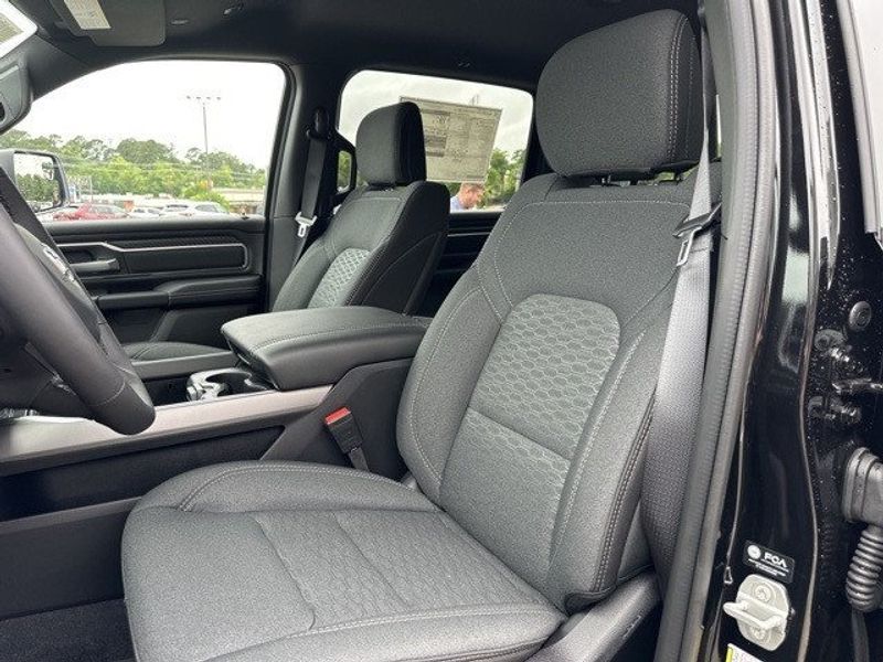 2025 RAM 1500 Lone Star Crew Cab 4x4 5