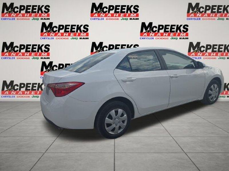 Used 2017 Toyota Corolla LImage 5