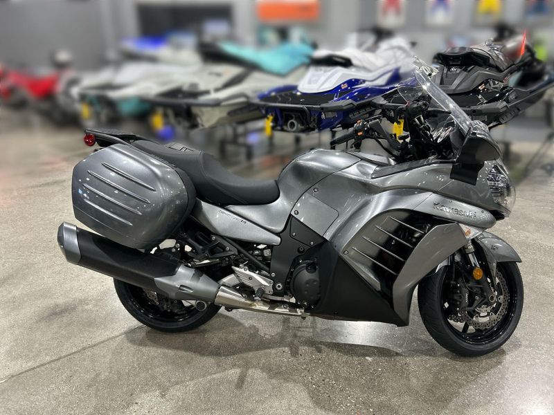 2016 Kawasaki CONCOURS 14 ABS Image 10