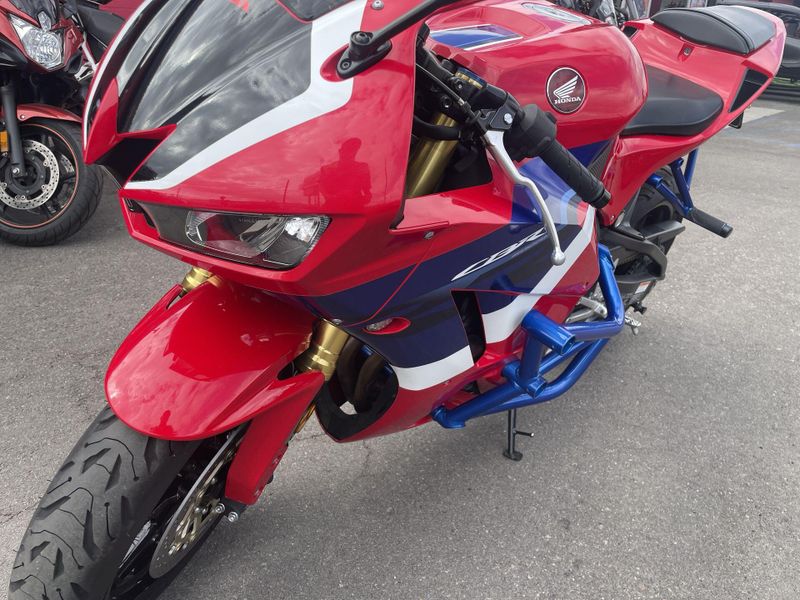 Used 2021 Honda CBR600RR Image 19