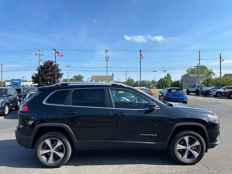 2019 Jeep Cherokee LimitedImage 13