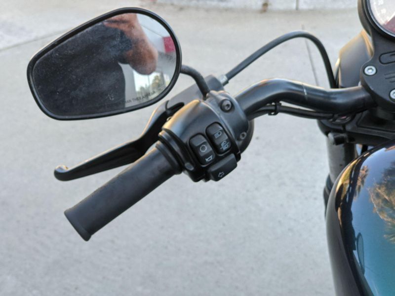 Used 2021 Harley-Davidson SPORTSTER IRON 883 Image 22