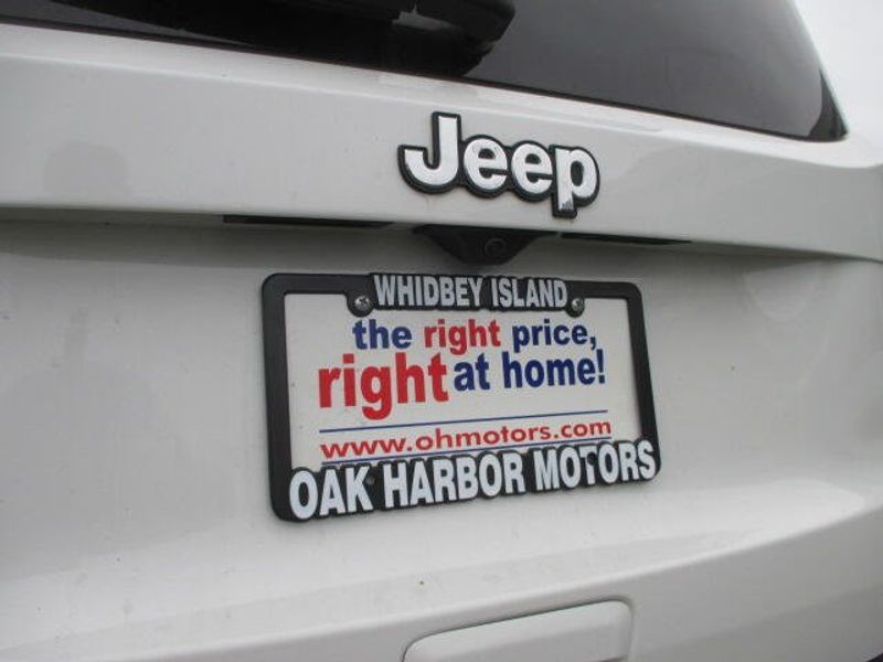 Used 2023 Jeep Renegade LatitudeImage 10