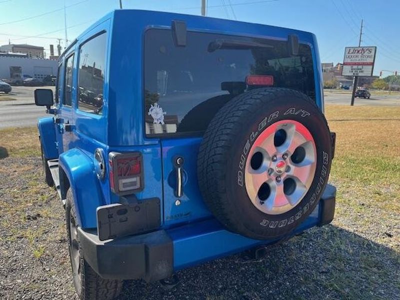 Used 2016 Jeep Wrangler Unlimited Image 3