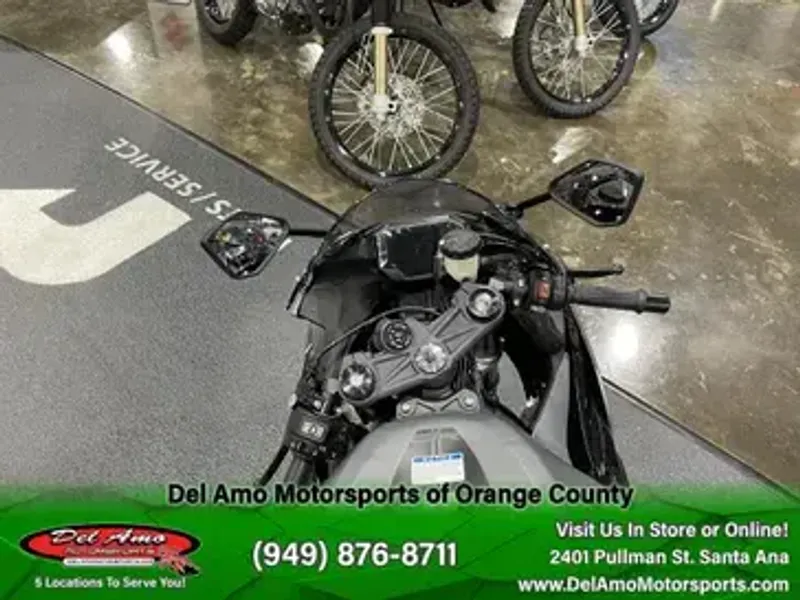 New 2025 Kawasaki NINJA ZX-6R ABS Image 17