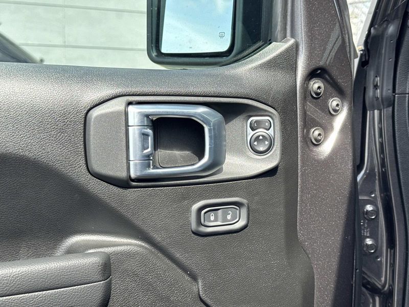 New 2026 Jeep Gladiator Sport S 4x4