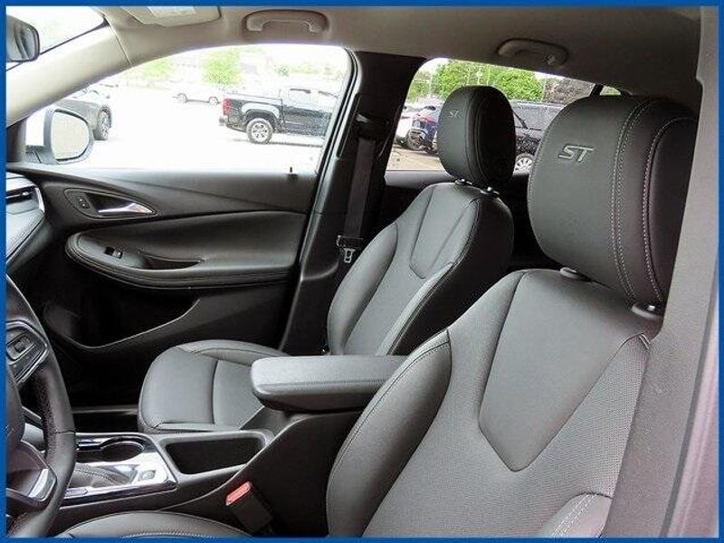 2024 Buick Encore GX Sport TouringImage 13