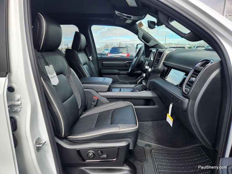 New 2026 RAM 1500 Limited Crew Cab 4x4 5'7' Box