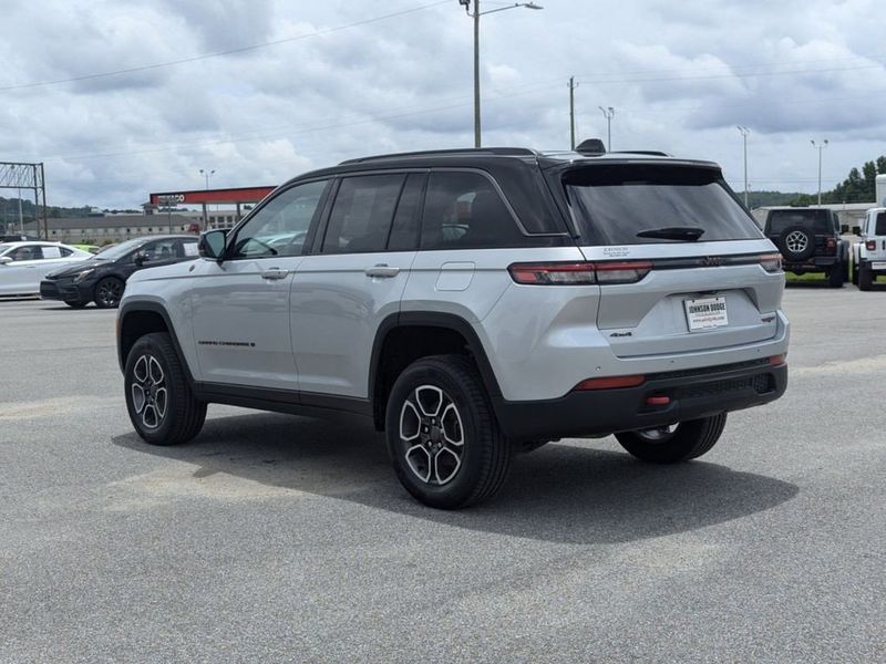 2022 Jeep Grand Cherokee TrailhawkImage 5