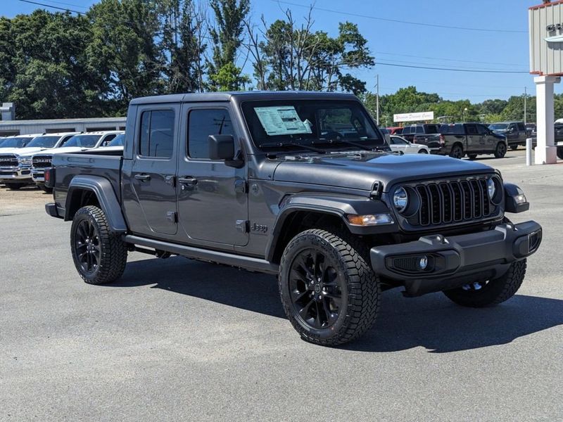 2024 Jeep Gladiator Nighthawk 4x4Image 1