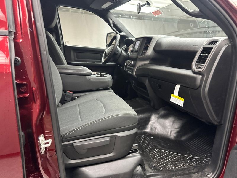 2024 RAM 2500 Tradesman Regular Cab 4x4 8