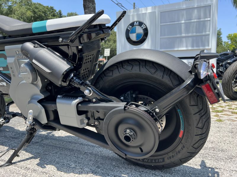 2025 BMW CE 02