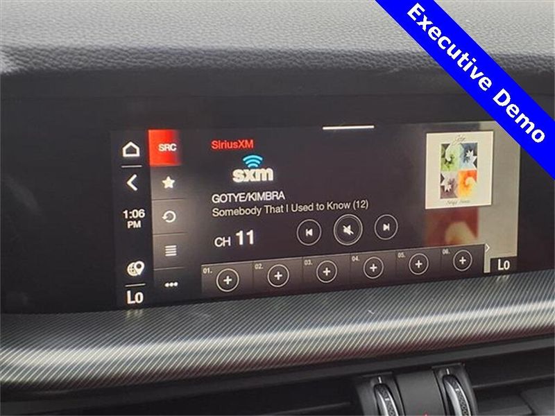 New 2025 Alfa Romeo Stelvio AwdImage 25