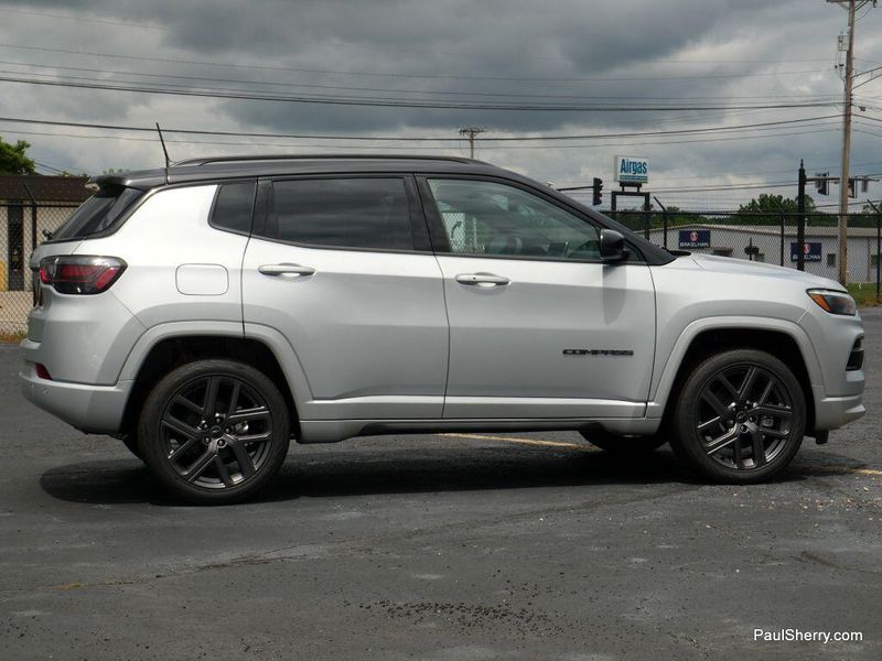 New 2025 Jeep Compass Limited 4x4