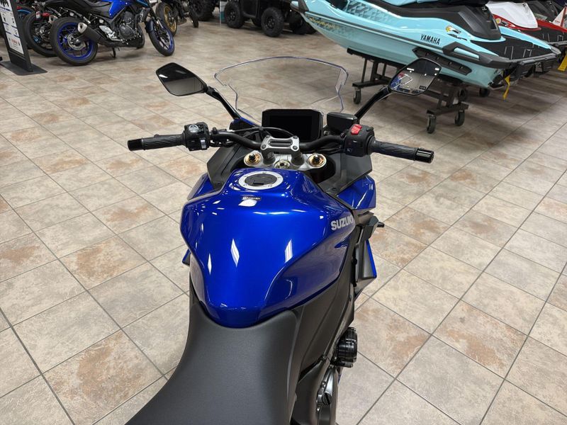 New 2025 Suzuki GSX-S1000GT+ Image 25